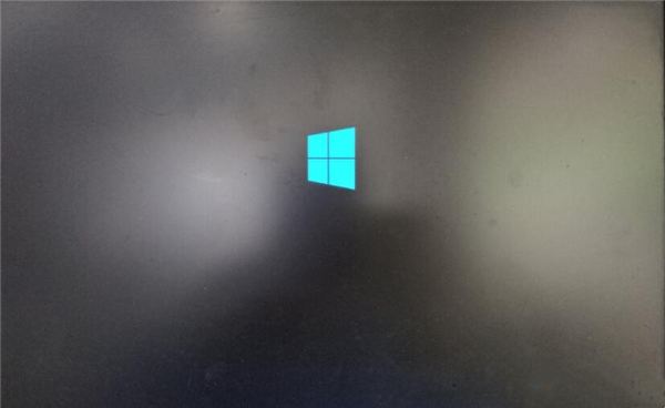 Win10重啟卡在logo界面不動了怎么辦？Win10開機卡在重啟界面處理方法