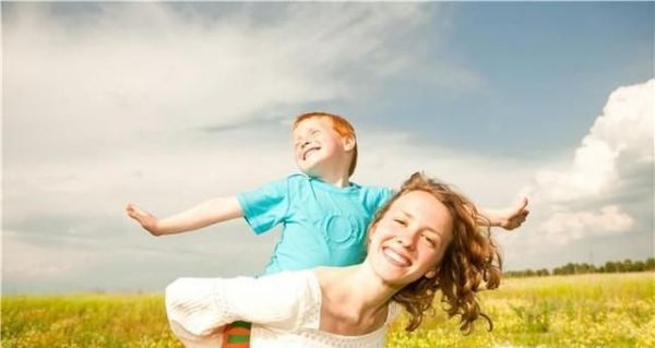 在朋友圈曬孩子是出于什么心態