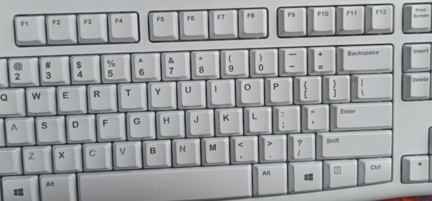 Win10電腦重裝Win7系統(tǒng)應(yīng)該怎么設(shè)置BIOS？