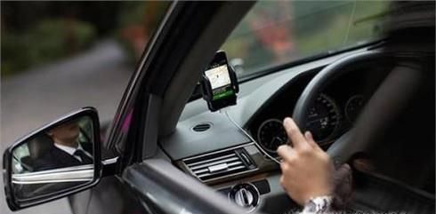 空姐滴滴打車遇害，獨自打車遇到壞人怎么辦？