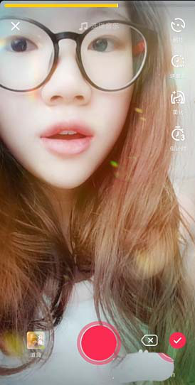 如何用抖音拍攝分身重疊 用抖音拍攝分身重疊的教程