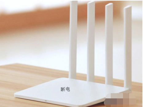 Win10專業版開機卡在歡迎界面要怎么解決？