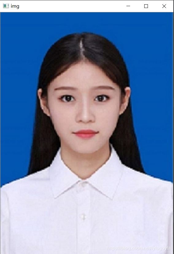 Python 利用OpenCV給照片換底色的示例代碼