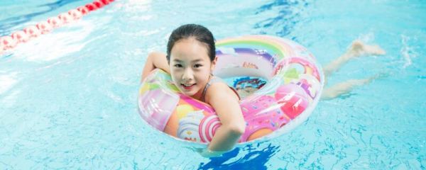 夏天游泳發朋友圈的精美句子 夏天游泳發朋友圈的句子