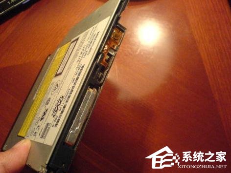 WinXP電腦光驅(qū)自動(dòng)彈出怎么辦？