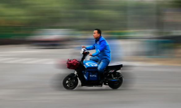 因臺風利奇馬襲來 餓了么 美團根據天氣暫停外賣配送