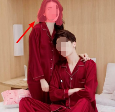 抖音里人牽狗圖片的相關操作有哪些？人牽狗圖片的相關操作教程分享