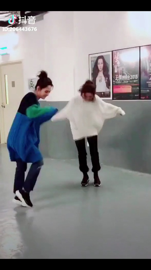 玩抖音的明星有多少？玩抖音的明星和明星的抖音ID分享