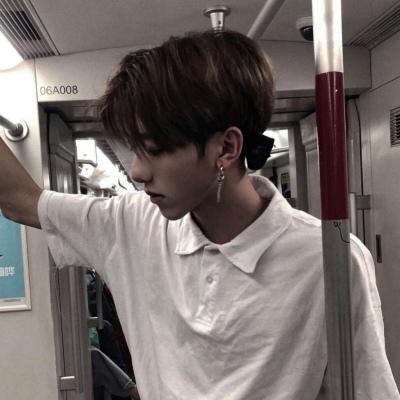 2019時尚超酷男生微信有哪些？新時尚超酷男生微信頭像大全