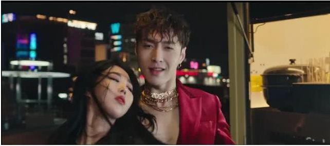 抖音撒撒累累張藝興歌曲介紹