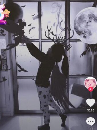 抖音中拍攝出天使惡魔圖片具體操作步驟