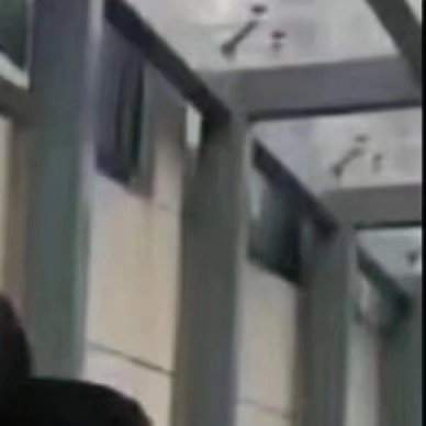 抖音奧特曼穿貂戴墨鏡社會步圖片介紹 奧特曼穿貂戴墨鏡九宮格如何弄