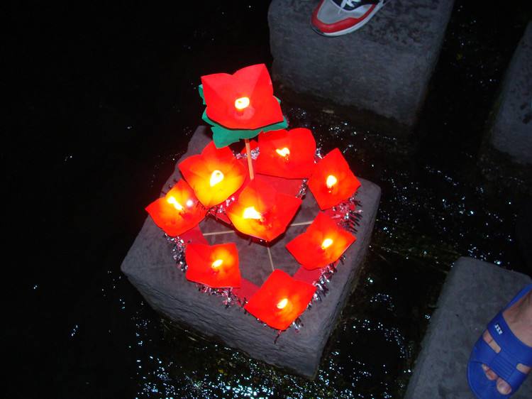 快手許愿燈特效如何設(shè)置 快手許愿燈特效設(shè)置詳解