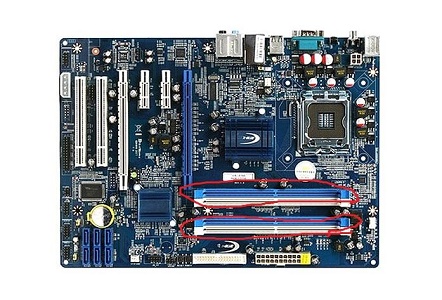 win7主板只有2條內存槽是否可以裝雙系統詳細介紹