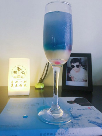 抖音敬自己六瓶酒圖片   敬六杯酒圖片分享