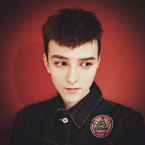 抖音北鼻打蠟扒拉舅是什么歌？【歌詞及試聽地址】