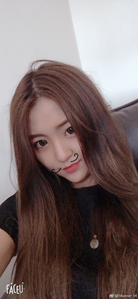 抖音又一位因為煙槍嗓而紅的小姐姐“M哥”