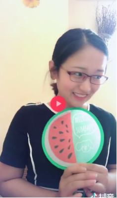 抖音西瓜扇小姐姐id是什么？