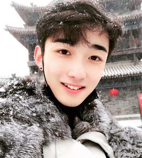 抖音李嘟嘟?高清美圖分享