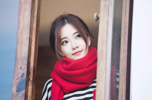 抖音愛的詞匯沒有卑微是什么歌 歌詞歌名分享