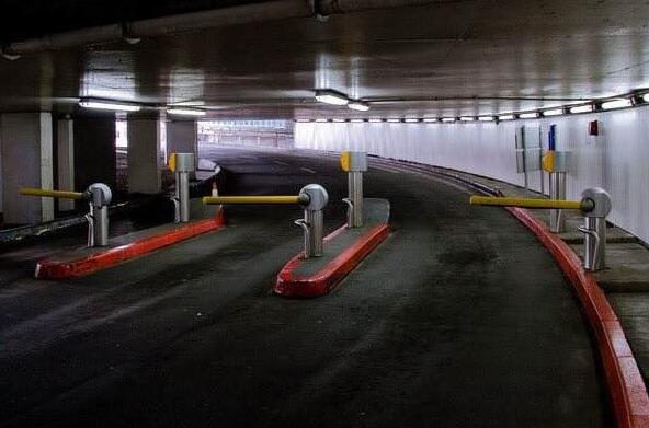 微信“無感支付”停車亮相深圳機場 進出停車時間縮短了80%