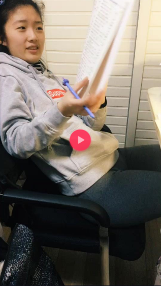 抖音養(yǎng)個(gè)姑娘啊就像是澆花一樣是什么小品