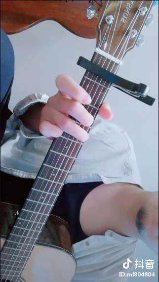 抖音往后余生風(fēng)雪是你 平淡是你吉他譜完整版分享