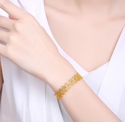 抖音上可以伸縮的戒指是什么牌子？抖音戒指變手鐲哪里買