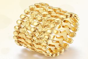 抖音上可以伸縮的戒指是什么牌子？抖音戒指變手鐲哪里買