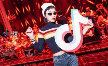 抖音棒棒棒被撞歌曲叫什么？歌曲歌詞分享