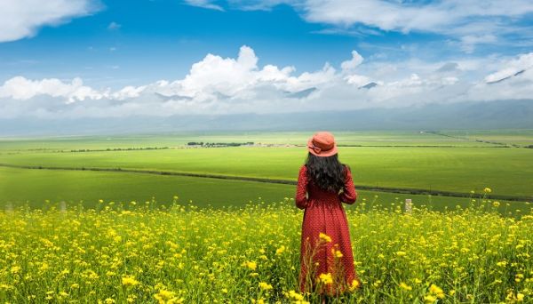 旅游發(fā)朋友圈的精美句子 關(guān)于旅游發(fā)朋友圈的文案