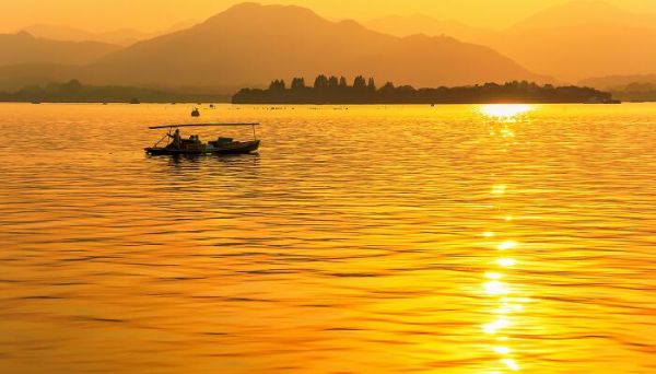 夕陽西下的唯美句子 夕陽西下的朋友圈句子