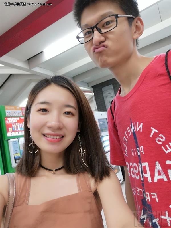 華為nova3相機怎么樣，好不好，美顏拍照、自拍美不美?