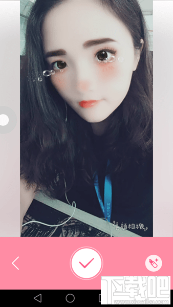 美顏相機(jī)動(dòng)漫大頭貼怎么弄 美顏相機(jī)動(dòng)漫大頭貼玩法介紹