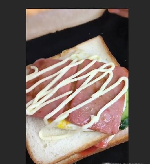 如何利用PS把png圖片格式改為jpg格式