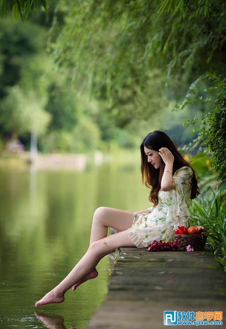 怎么用Photoshop把人物圖片調出古典青藍色