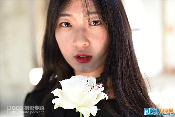 PhotoshopCS5給強(qiáng)光下的少女進(jìn)行細(xì)節(jié)磨皮